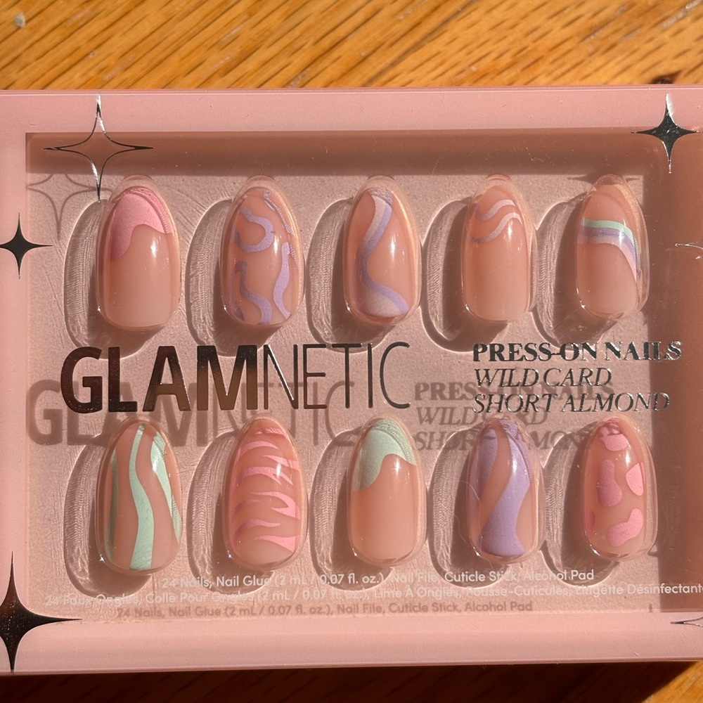 3/$20 NEW Glamnetic Wild Card Press On Nails - 24 nails, nail glue included - Picture 2 of 4